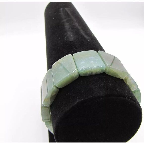 Green Aventurine Beaded stretch Bracelet - Picture 3 of 3